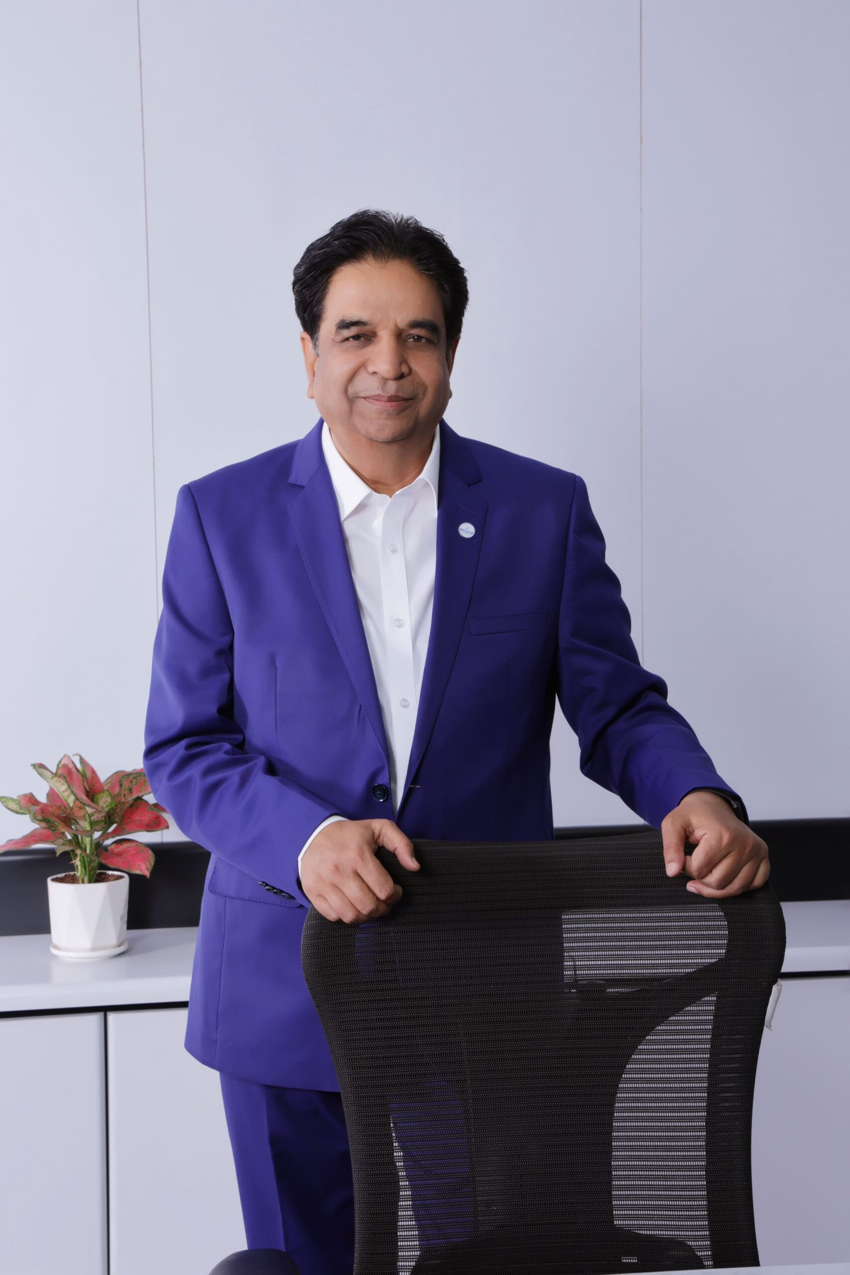 Mr. Dinesh Patidar
